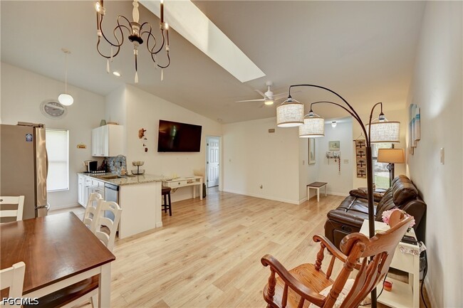 Building Photo - 1433 SW 51st Ln