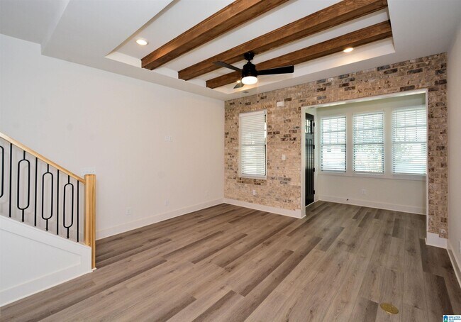 Building Photo - 1107 Windsor Sq
