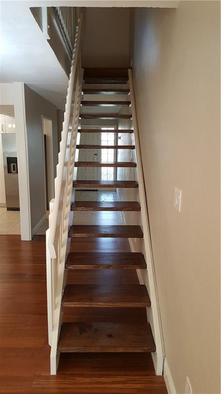 Building Photo - 3523 Greystone Dr