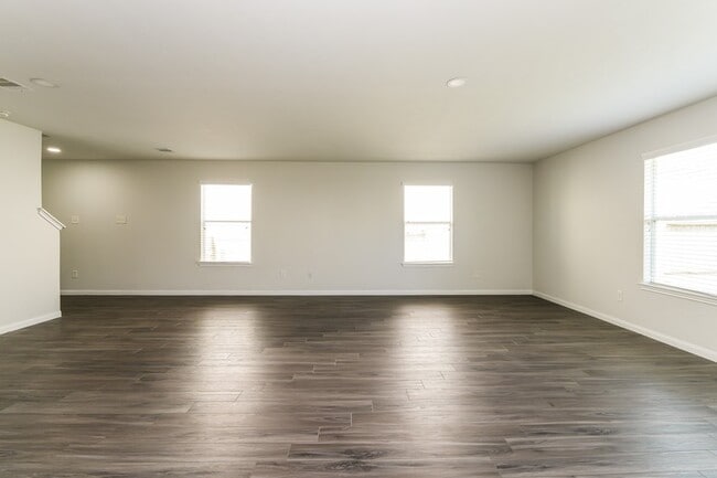 Building Photo - 5571 Latta Plantation Dr