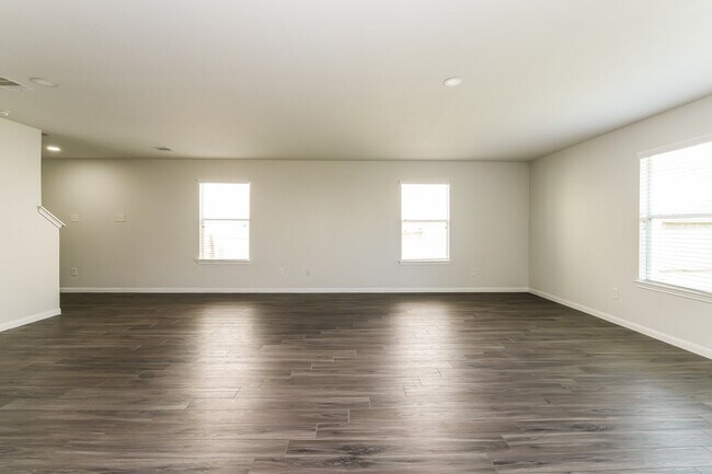 Foto del edificio - 5571 Latta Plantation Dr