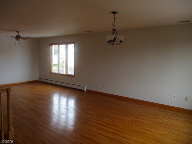 Building Photo - 75 Farnham Ave