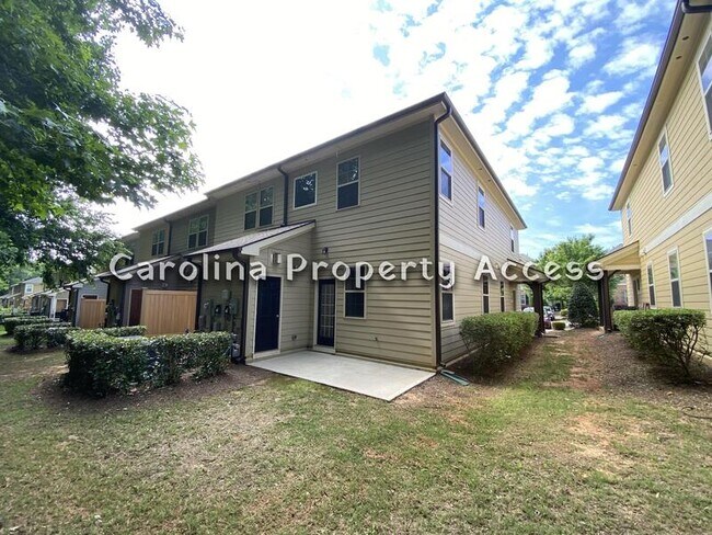 Building Photo - 724 Wickham Ridge Rd