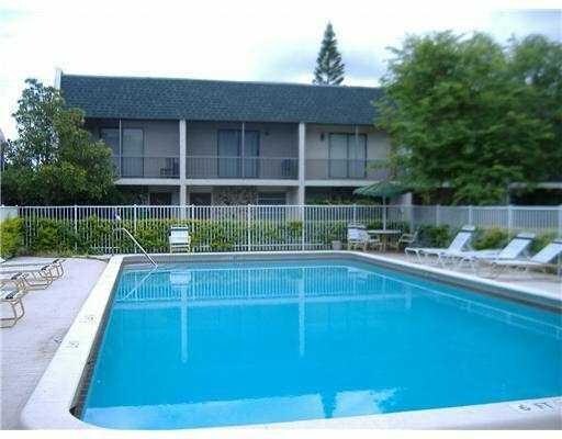 Building Photo - 5291 SW 40th Ave