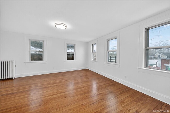 Foto del edificio - 2092 Grand Ave