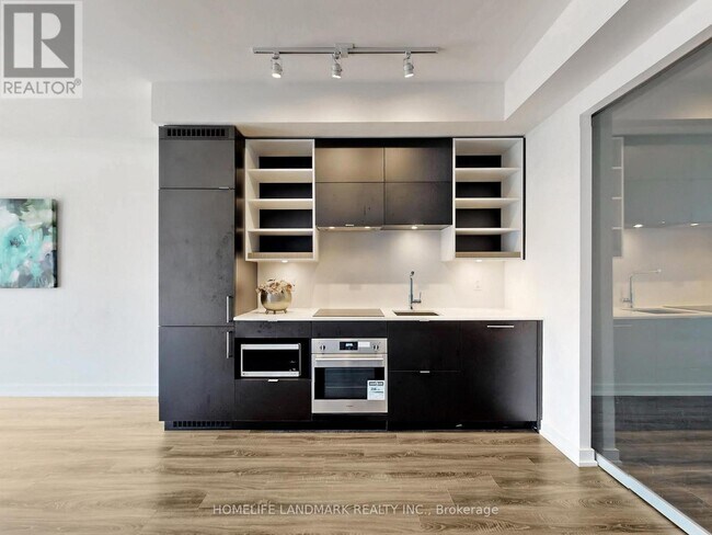 Building Photo - 20 Edward St