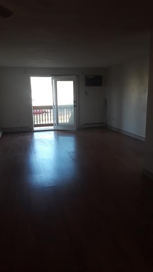Foto del edificio - 555 Diamond Hill Rd