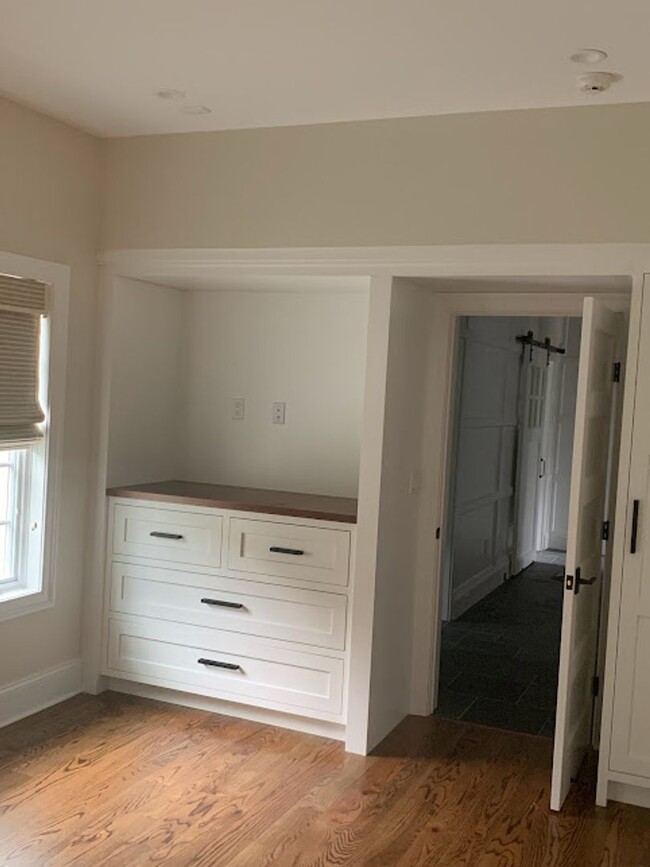Building Photo - 2066 Forge Run Bethlehem, PA 18015