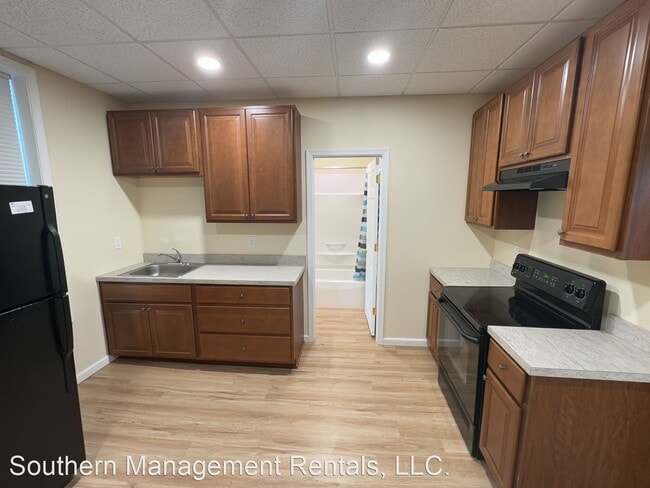 Foto del edificio - 1 br, 1 bath House - 114 S Main St., 3rd F...