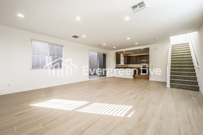 Foto del edificio - 9844 W Verde Ln