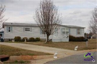 Building Photo - 110 Brighton Dr