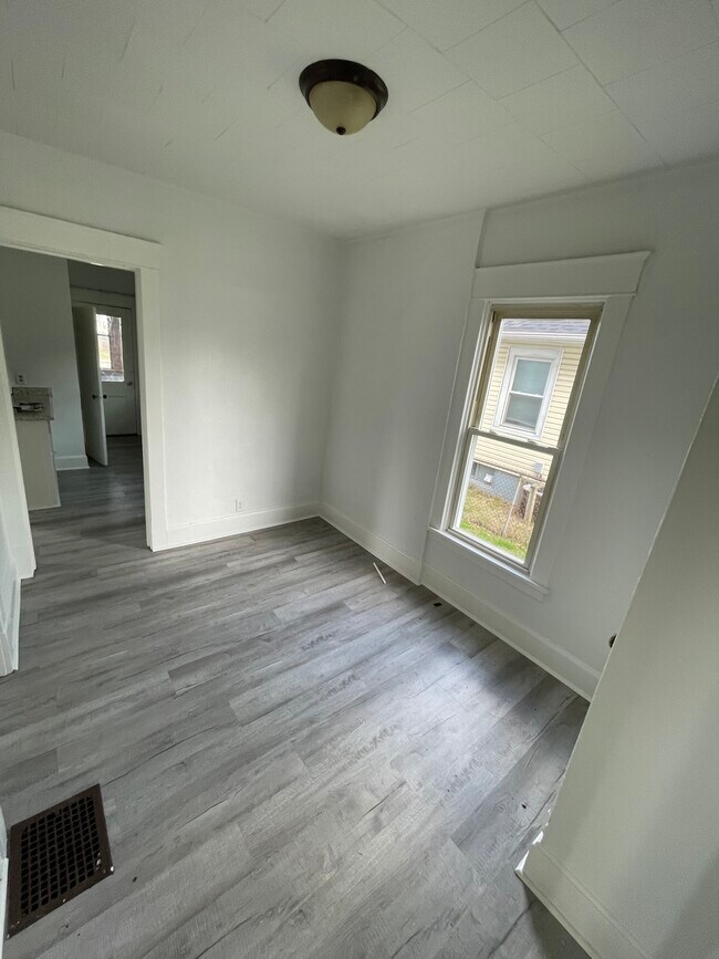 Dining room - 2105 Sherman Ave