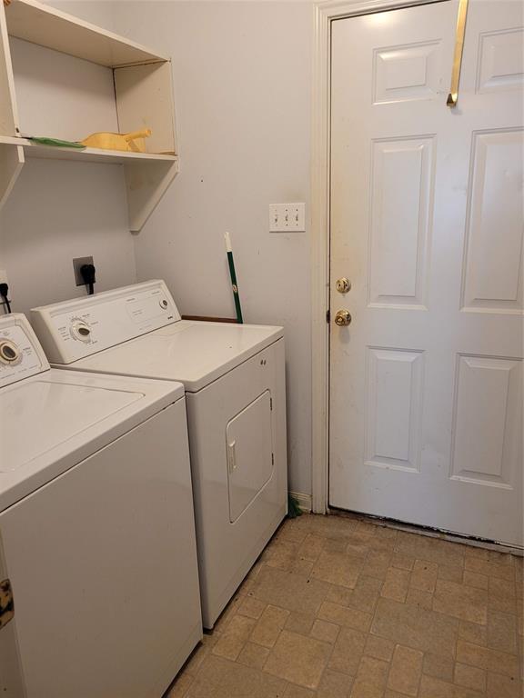 Foto del edificio - 215 Fir Ridge Dr