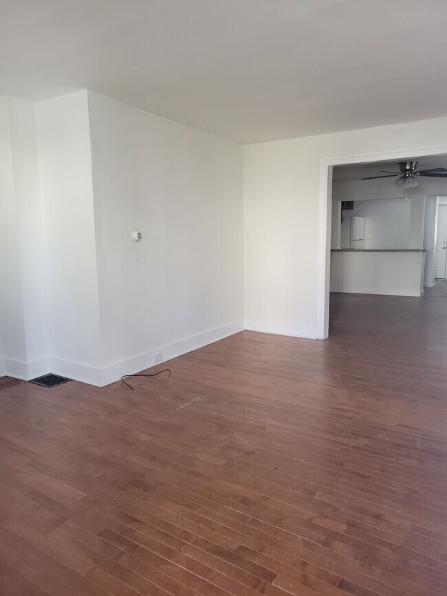 Foto del edificio - Spacious Twin - Torresdale