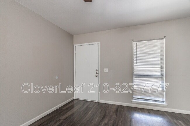 Foto del edificio - 118 N Meadow St