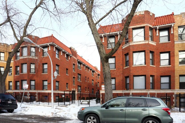 Building Photo - 2647 N Spaulding Ave