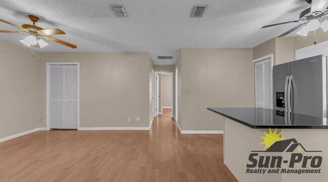 Foto del edificio - 1005 Fox Trace Ct
