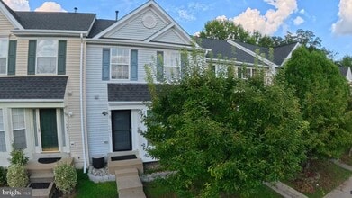 Building Photo - 16883 Toms River Loop