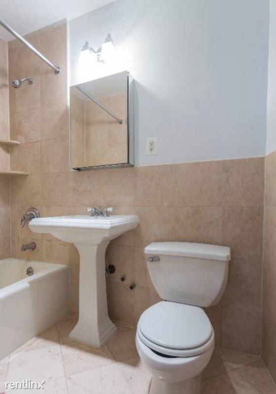 Foto del edificio - 205 E 25th St