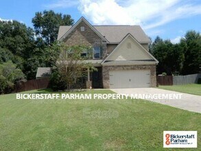 Building Photo - 15 Churchhill Dr