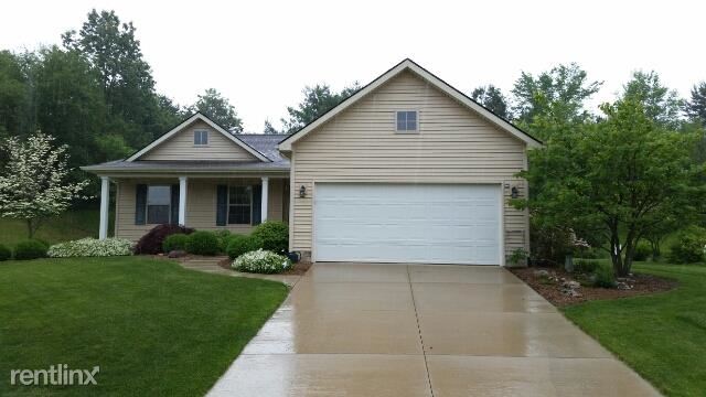 Primary Photo - 734 Glen Oak Dr
