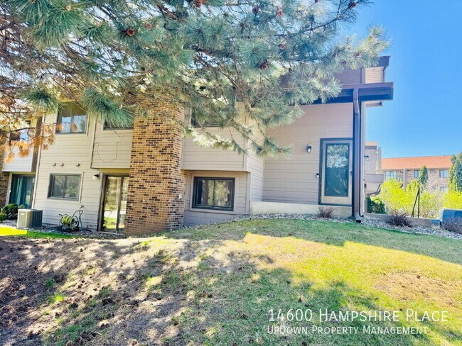 Foto del edificio - 14600 Hampshire Pl