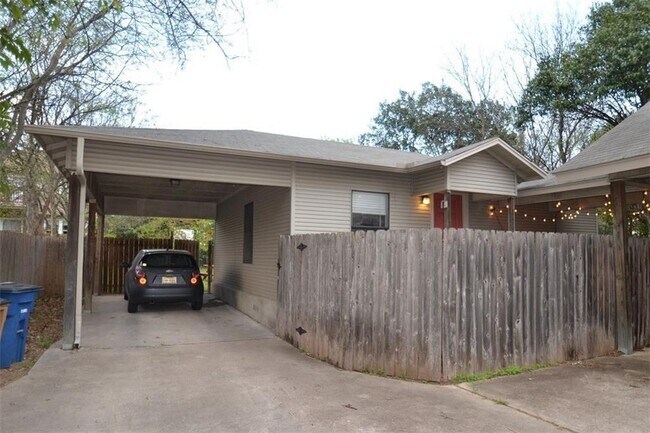 Building Photo - 1006 Morrow St