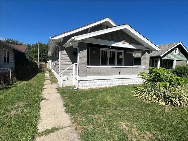 Foto del edificio - 2430 Indianapolis Ave