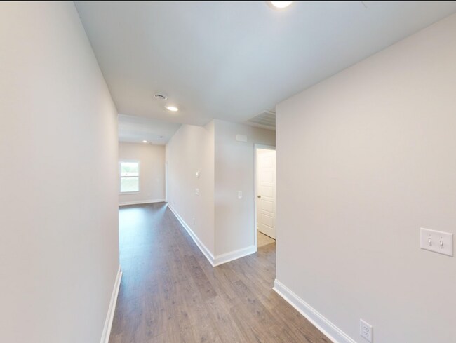 Building Photo - 2095 Ireland Wy