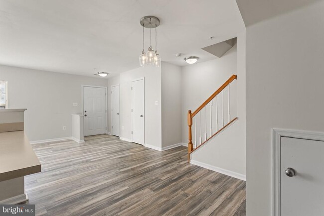 Building Photo - 5089 Stapleton Terrace