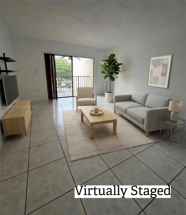 Foto del edificio - 13701 Kendale Lakes Cir