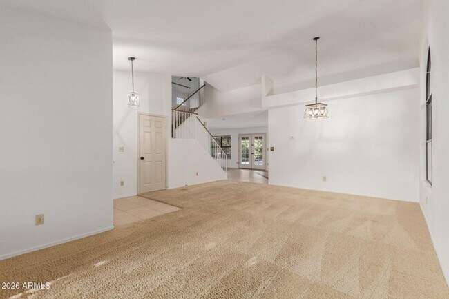 Building Photo - 4334 W Behrend Dr