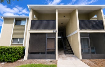 Building Photo - 926 N Lake Destiny Rd