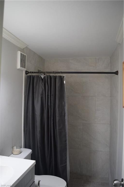 Foto del edificio - 5342 Treetops Dr