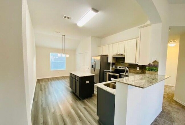 Building Photo - 3201 Rampart Loop