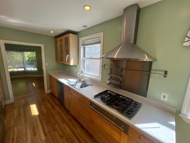 Building Photo - 1254 Hermosa Way