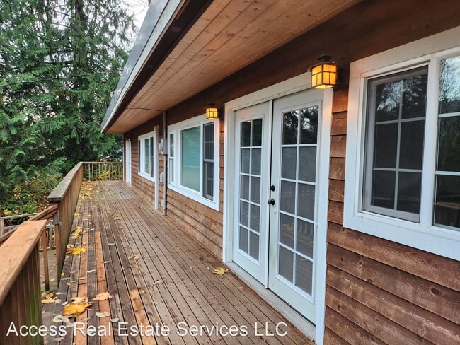 Building Photo - 4 br, 2 bath House - 343 E Alder Dr