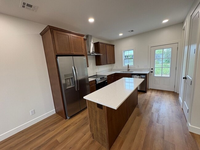 Building Photo - New Build- 3 bedroom, 2.5 bathroom home fo...