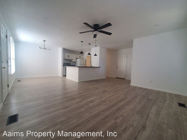 Building Photo - 3 br, 2 bath House - 104 Greeley Cir.