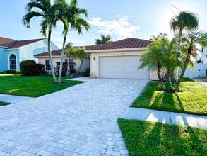 Building Photo - 5609 Descartes Cir