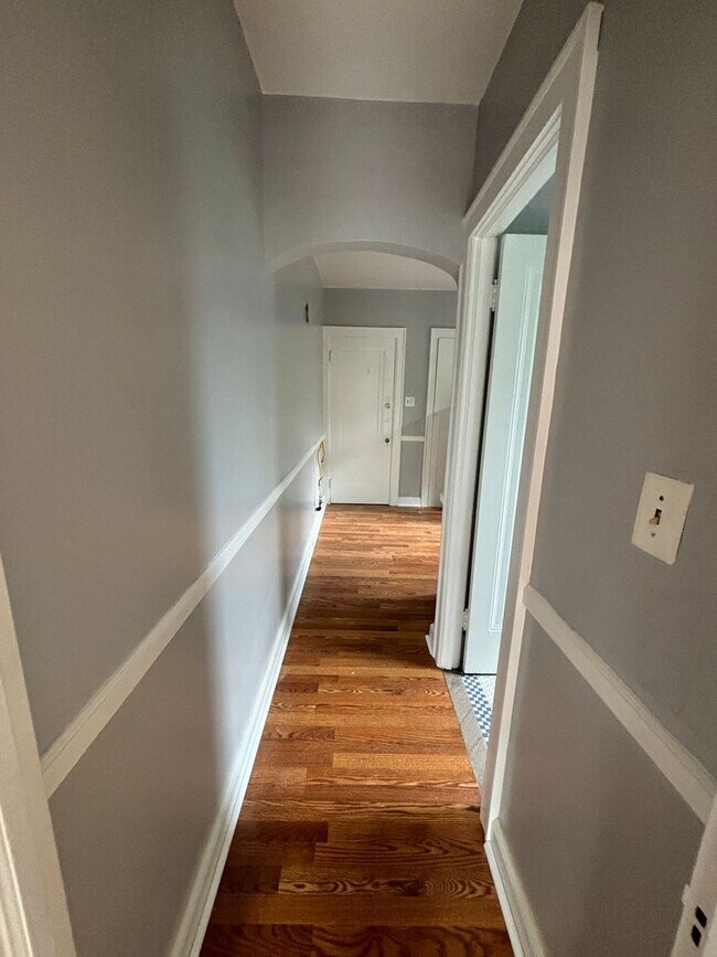Foto del edificio - Charming One Bed Room in Grosse Pointe