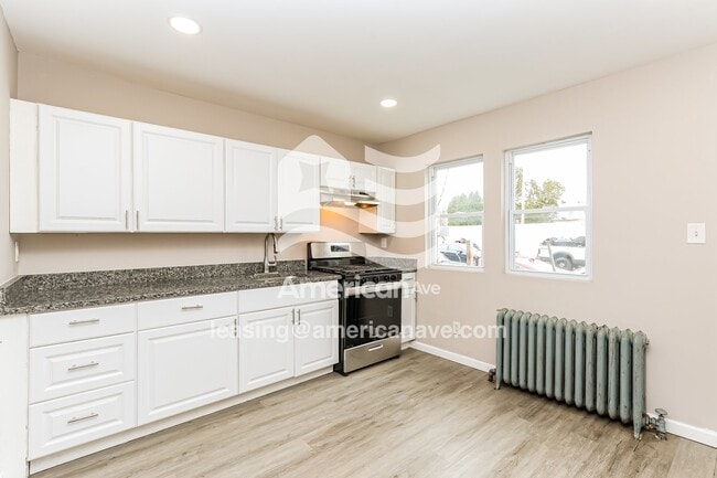 Foto del edificio - 4731 B St