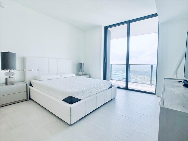 Foto del edificio - 1000 Brickell Plaza