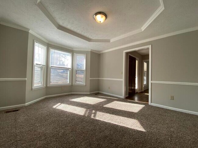 Building Photo - 321 McFadyen Dr
