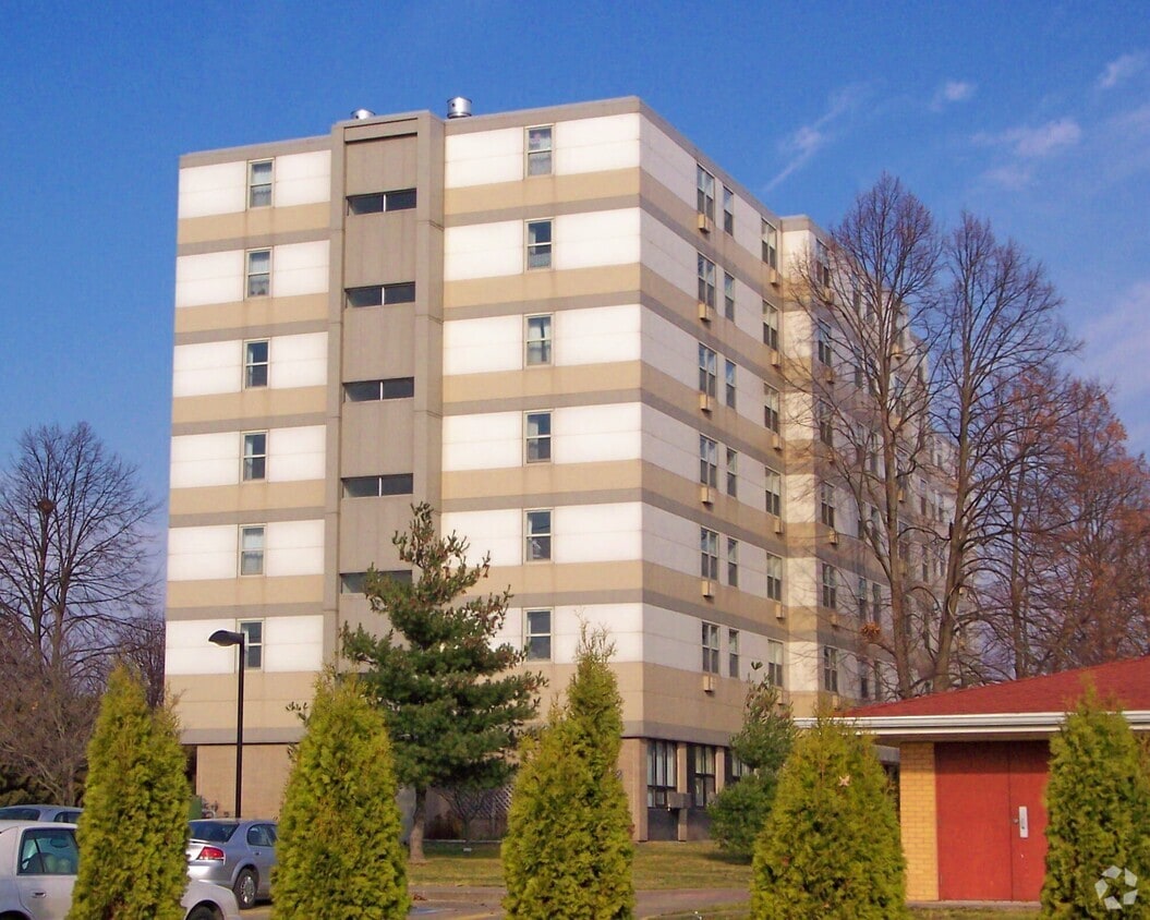 View from the southeast - Autumn Heights Apartments