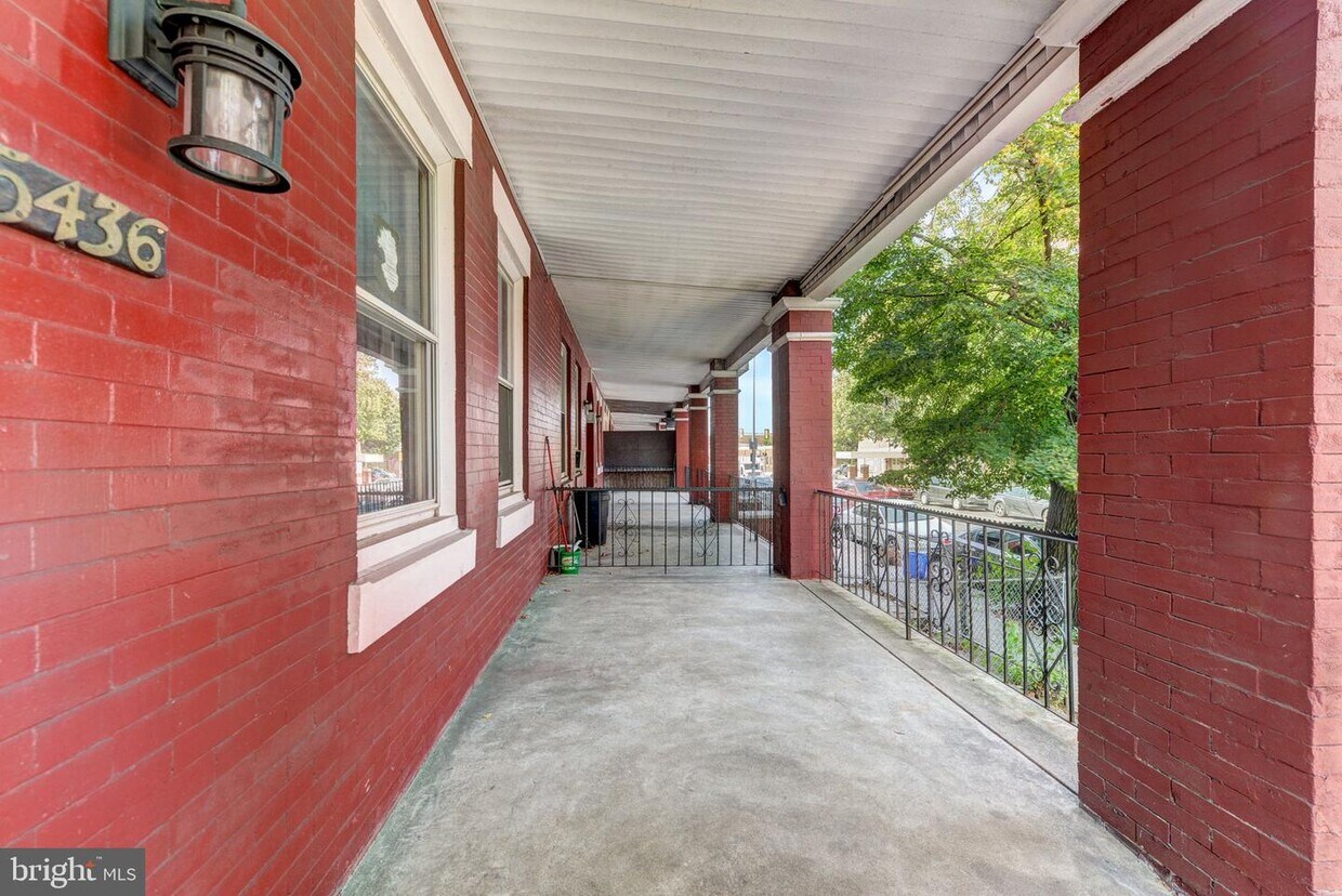 5436 Chestnut St Unit A, Philadelphia, PA 19139 Room for Rent in
