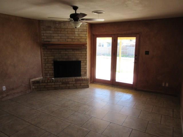 Building Photo - 5333 Benbrook St