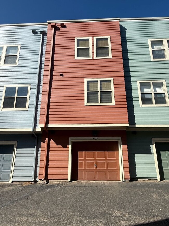 Foto del edificio - Olde Town Arvada - Dual Suite with Flex Ro...