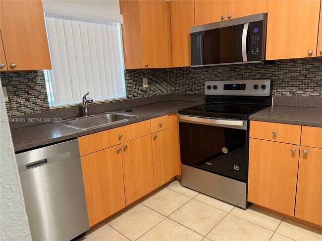 Foto del edificio - 4767 NW 9th Dr