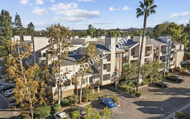 Foto del edificio - 5525 Canoga Ave